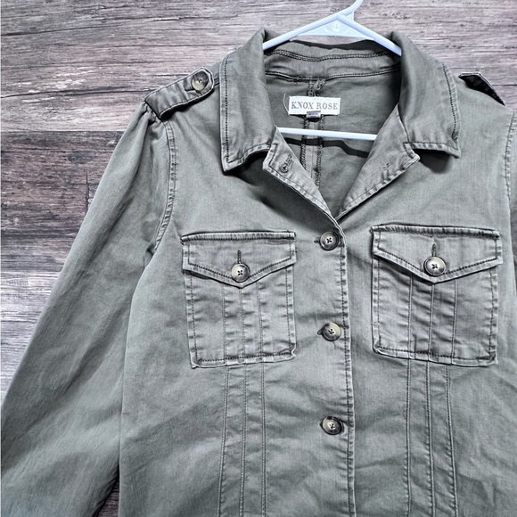 Knox Rose Green Utility Jacket with Classic Design and Long Sleeves - Picture 3 of 9